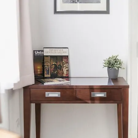 Sonnige Tage In دريسدن